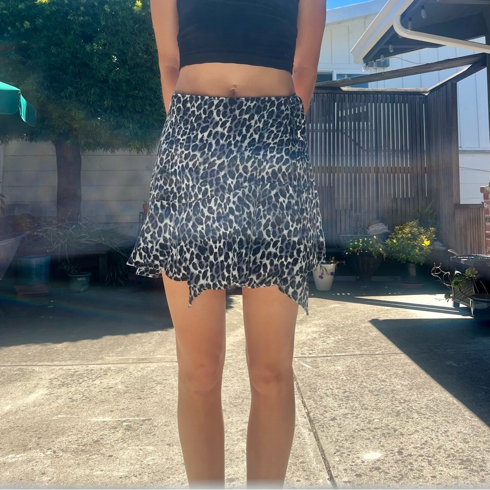 Blue cheetah / leopard print mini skirt